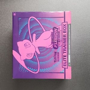 Pokemon Sword & Shield Fusion Strike Elite Trainer Box